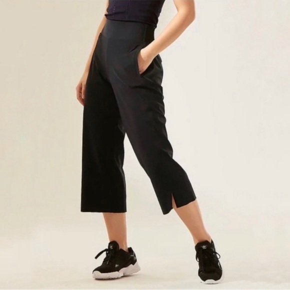 Athleta Cosmic Crop Wide Leg Pants in Black - Picture 2 of 12